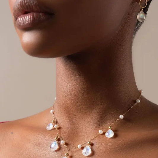 Vida Moonstone Necklace