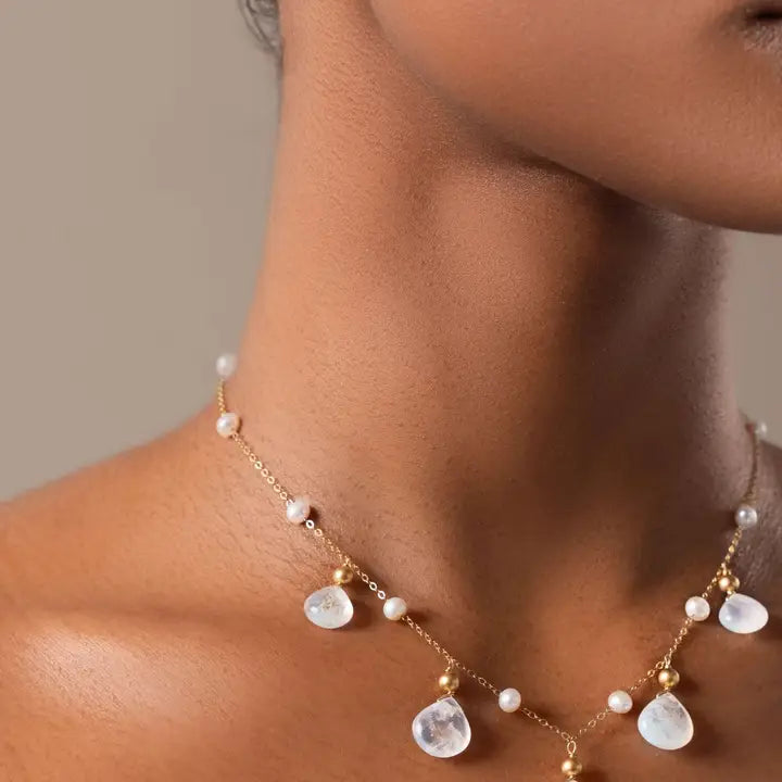 Vida Moonstone Necklace